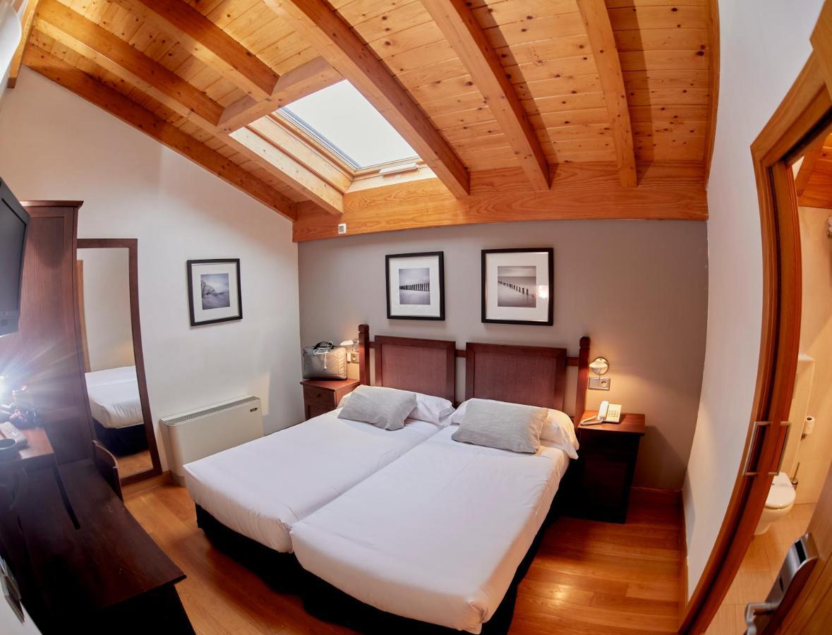 Hotel Casa Azcona Zizur Mayor Luaran gambar