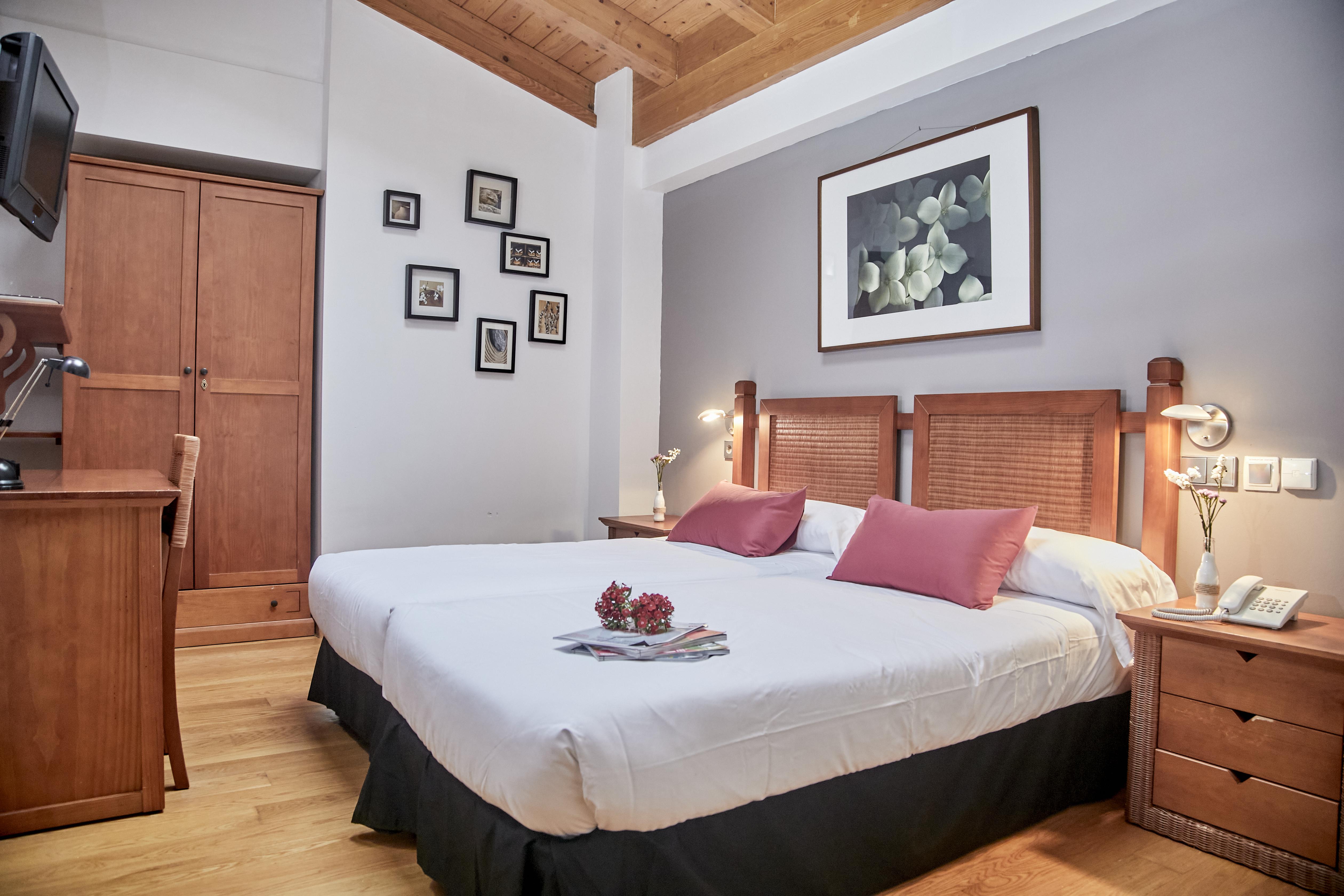 Hotel Casa Azcona Zizur Mayor Luaran gambar