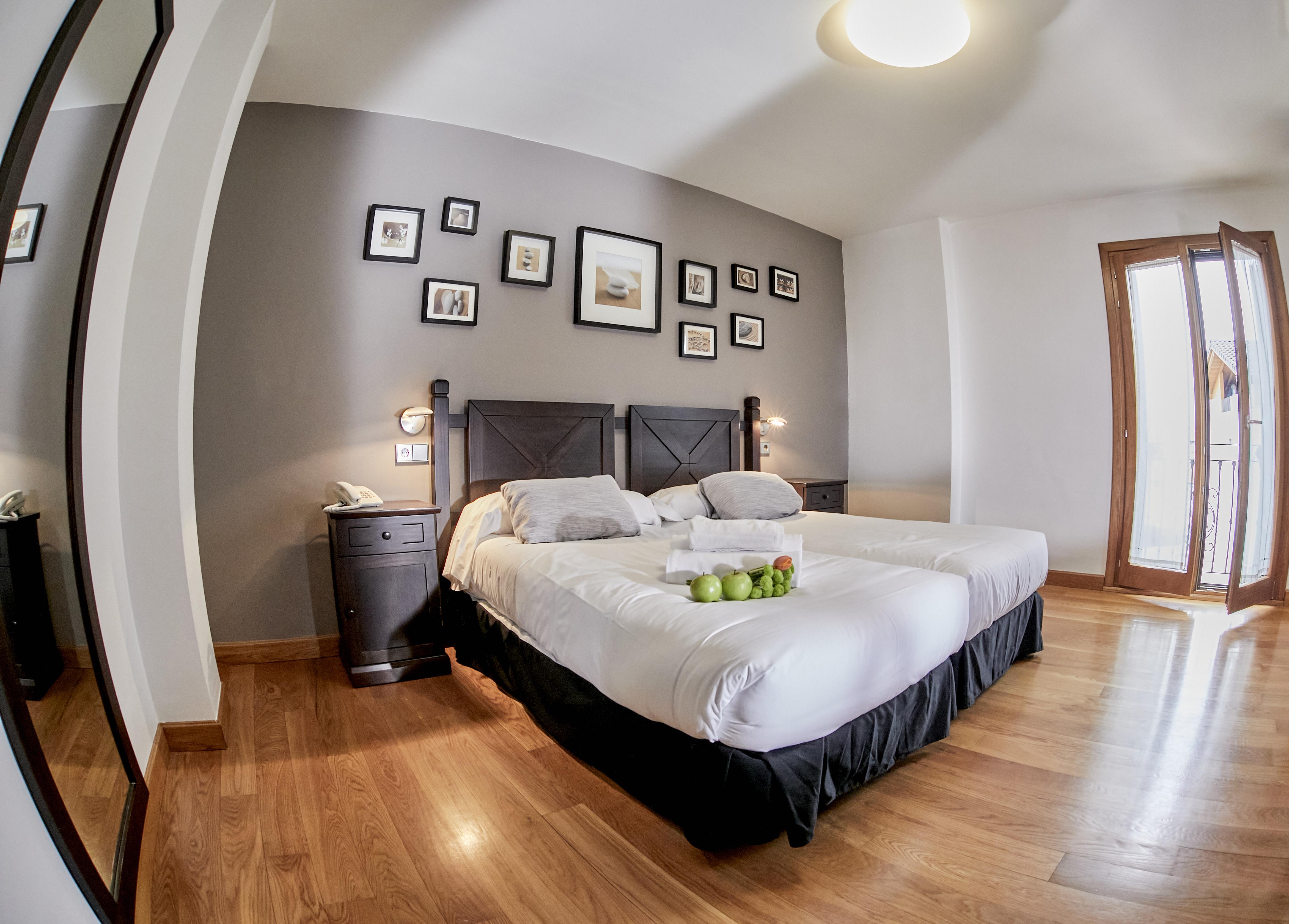 Hotel Casa Azcona Zizur Mayor Luaran gambar